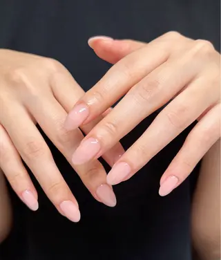 ネイル 透灯 TOUTOU 🪄のネイルデザイン