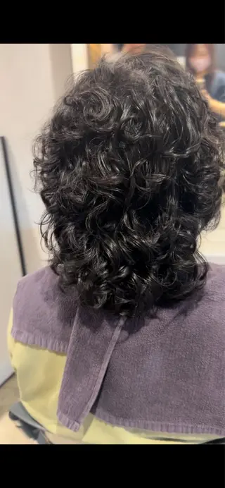 セミロング パーマ IT by ALBUM立川のヘアスタイル