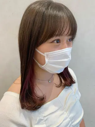 セミロング カラー ayumi🌈 インナーカラー🌈のヘアスタイル