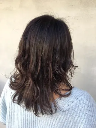 セミロング カラー ︎︎🧸 ユリ ︎︎🧸のヘアスタイル