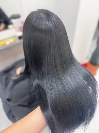 ロング カラー 宮本 亜依のヘアスタイル