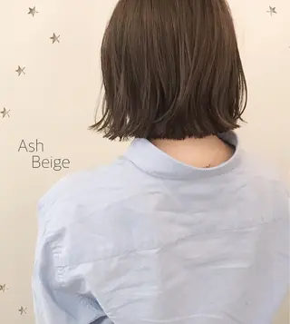 ショート カラー 市川 千夏のヘアスタイル