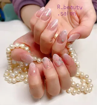 ネイル R.beauty サロンのネイルデザイン