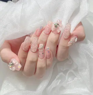 ネイル ちゅるんネイル🪄 耳ツボジュエリー🔗のネイルデザイン