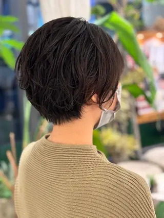 ショート パーマ レイヤーカット✨ 艶髪藤野のヘアスタイル