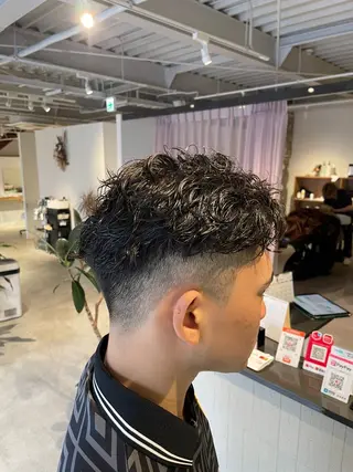 ショート パーマ メンズ 💎韓国カラー Giness坂下巧のヘアスタイル