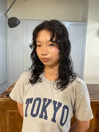 ミディアム パーマ 🤩噂のMr.髪ポジ ティブ®️yu🤩のヘアスタイル