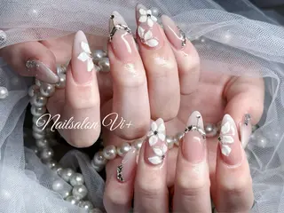 ネイル Nailsalon Vi+ももか🩷のネイルデザイン