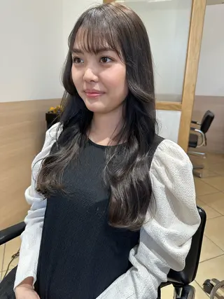 ロング カラー 天野 瑠真のヘアスタイル