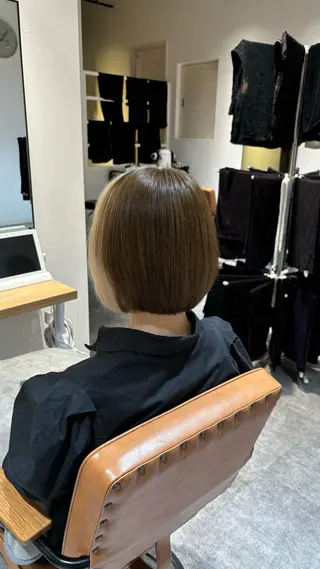 ショート non. ダブルカラー🎀🤍のヘアスタイル