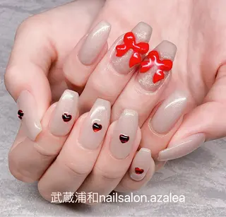 ネイル R inのネイルデザイン