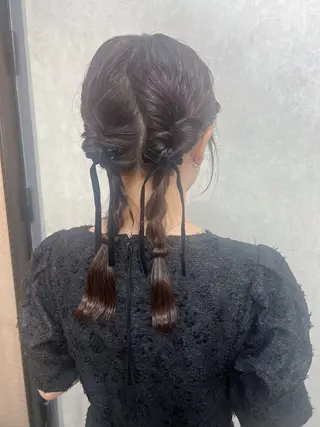 ヘアアレンジ YUI ハイトーンカラーのヘアスタイル