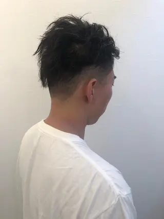 メンズ ツノガイ エリのヘアスタイル