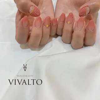 ネイル 藤原 胡桃のネイルデザイン