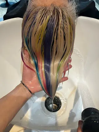 カラー ルシ🎨/ハイトーン デザイン/髪質改善のヘアスタイル