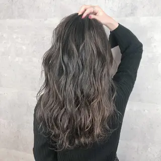 セミロング カラー _WHITE 天王寺のヘアスタイル