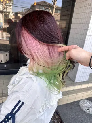 セミロング タカツド ユウキのヘアスタイル