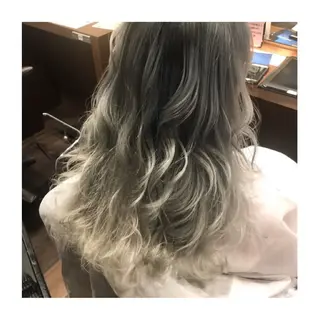 セミロング カラー 小森谷 亮太のヘアスタイル