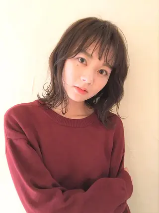 ミディアム シマダ アユミのヘアスタイル