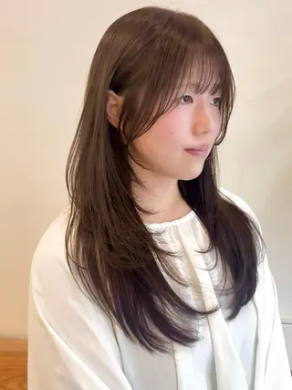 ロング カラー VIEW EHIME 齋藤  あつきのヘアスタイル