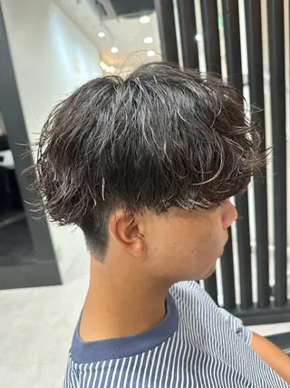 ショート パーマ メンズ ユウ🪄 パーマ指名No1のヘアスタイル