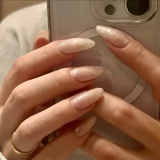 ネイル 𝗺𝗮𝗸𝗶 .のネイルデザイン