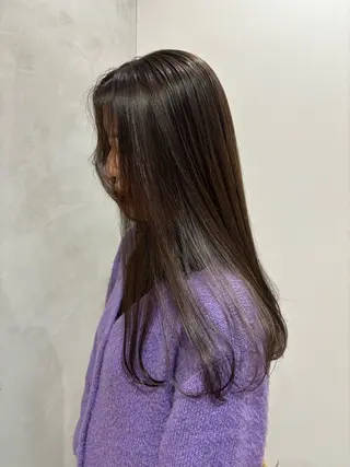 ロング Megu/ベージュ/ 透明感カラーのヘアスタイル