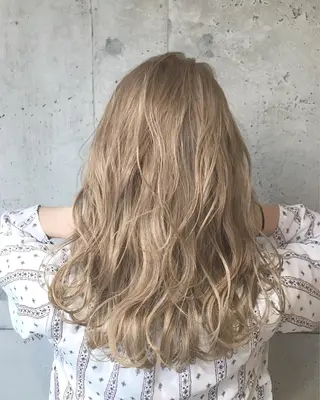 ミディアム カラー HIRO. ★のヘアスタイル