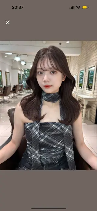 セミロング 𝒔𝒂𝒚𝒂🫧 赤みレス透け感カラーのヘアスタイル