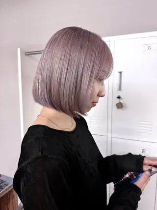 ミディアム カラー ハイトーン縮毛/縮毛 なーな🎀🤍のヘアスタイル