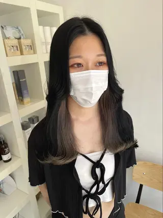 ロング カラー 長山 茉白のヘアスタイル