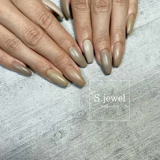 ネイル S. JEWELのネイルデザイン