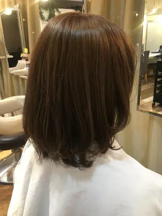 ミディアム 角床直哉 カラーカットNO 1のヘアスタイル