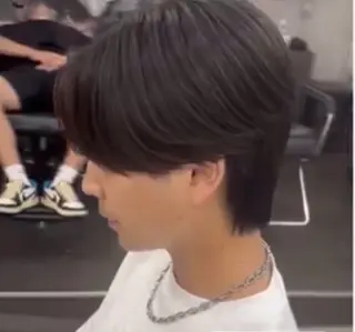 ミディアム メンズ メンズ特化 韓国/曲がる縮毛矯正のヘアスタイル