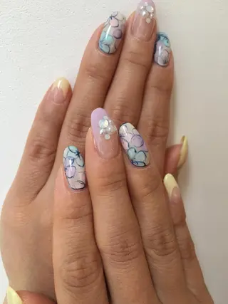 ネイル 小顔美人専門サロン LUCYのエステ・リラクイメージ