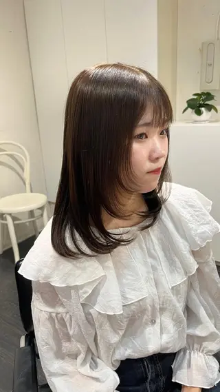 ミディアム カラー 細田 碧のヘアスタイル