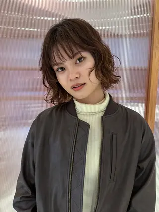 ミディアム パーマ 岡本 陵のヘアスタイル