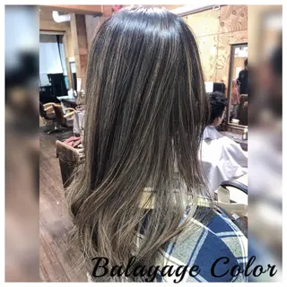 ロング カラー yuuka🌻 ハイライト/艶カラーのヘアスタイル