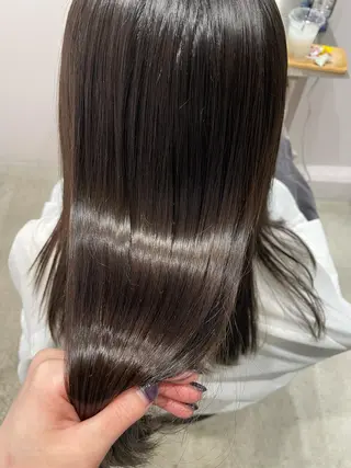 ロング パーマ 勝山 雪菜のヘアスタイル