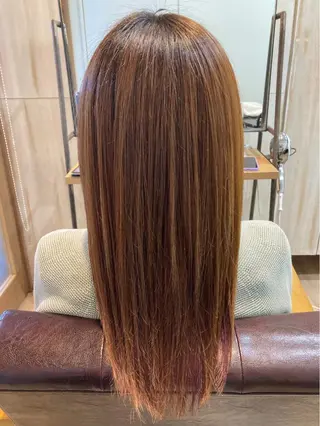 ロング 三島 有佳里のヘアスタイル