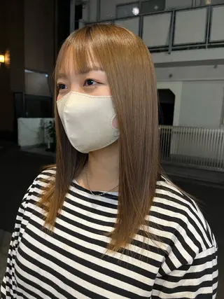 セミロング 渡邊 百咲のヘアスタイル