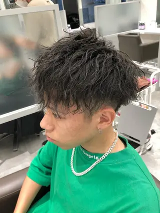 ショート カラー パーマ メンズ 関西センターパート メンズモデル募集のヘアスタイル