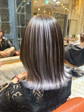 カラー 大塚 実優のヘアスタイル