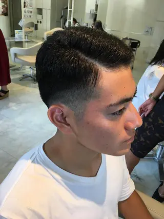 メンズ 本田 卓也のヘアスタイル