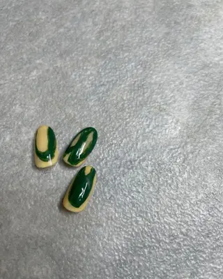 ネイル kiii.__ ✴︎*のネイルデザイン