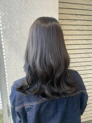 セミロング 柏韓国ヘア 白石芽衣のヘアスタイル