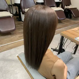 カラー 近田 小桜のヘアスタイル