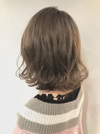 ミディアム カラー 女性リピ90%🍨 🩷佐藤みずきのヘアスタイル