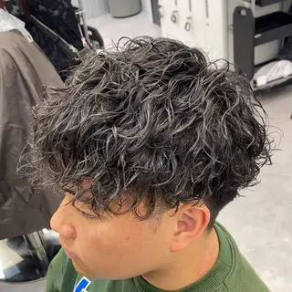 ショート パーマ メンズ メンズ特化LIBER 石川玲央のヘアスタイル