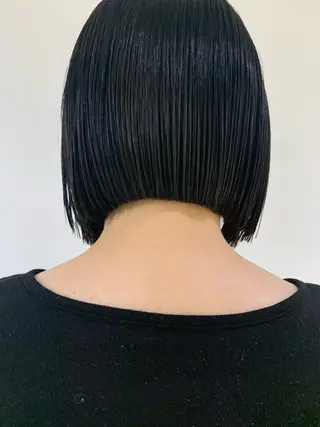 ショート 黒染め落とし ムラ修正　ハイトーンのヘアスタイル